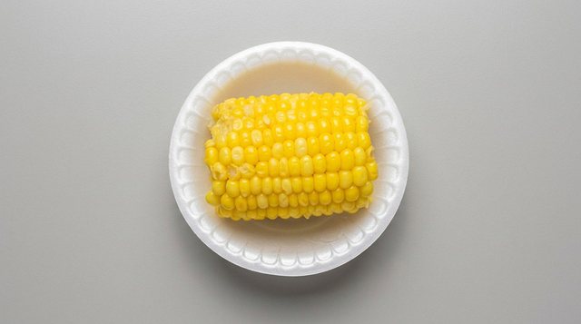 Corn on the cob in a bowl at Betty's Bar-B-Q in Anniston, AL