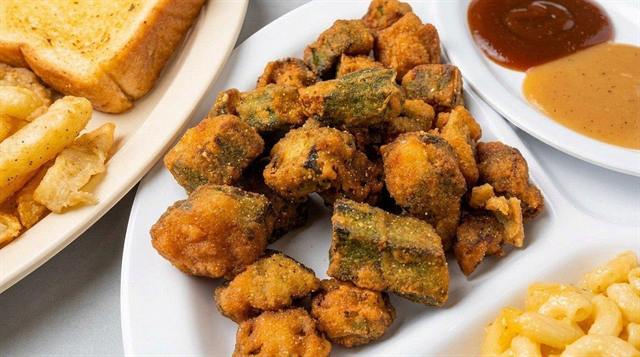 Fried okra at Betty's Bar-B-Q in Anniston, AL