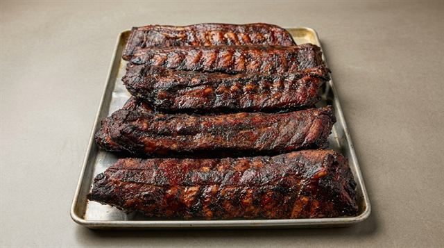 Full slab of BBQ ribs at Betty's Bar-B-Q in Anniston, AL
