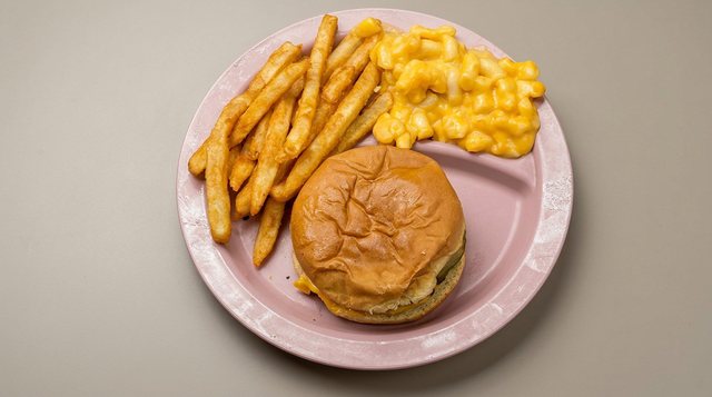 Cheeseburger plate with french fries and mac and cheese at Betty's Bar-B-Q in Anniston, AL