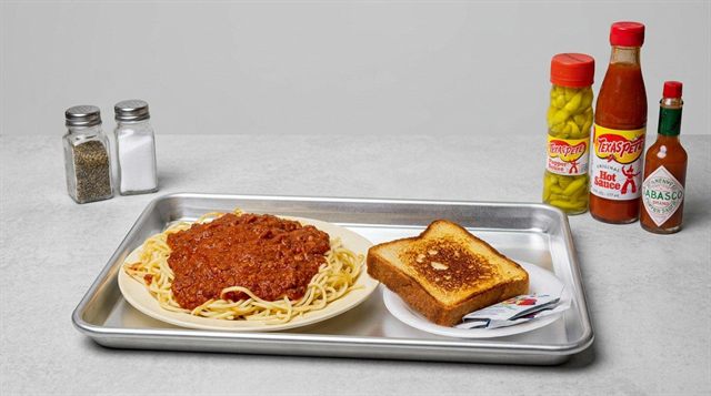 Spaghetti plate at Betty's Bar-B-Q in Anniston, AL